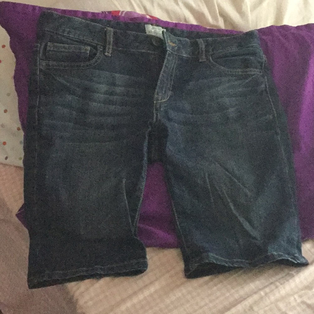Bermuda jean shorts